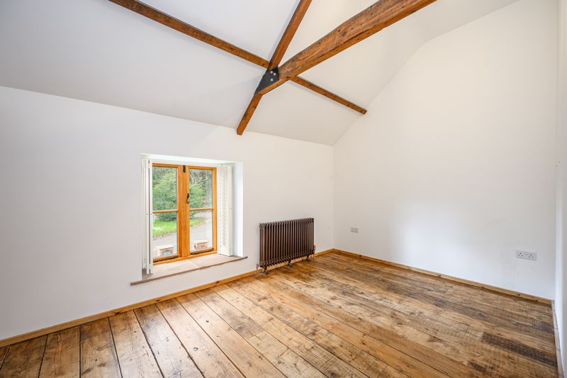 Bedroom- click for photo gallery